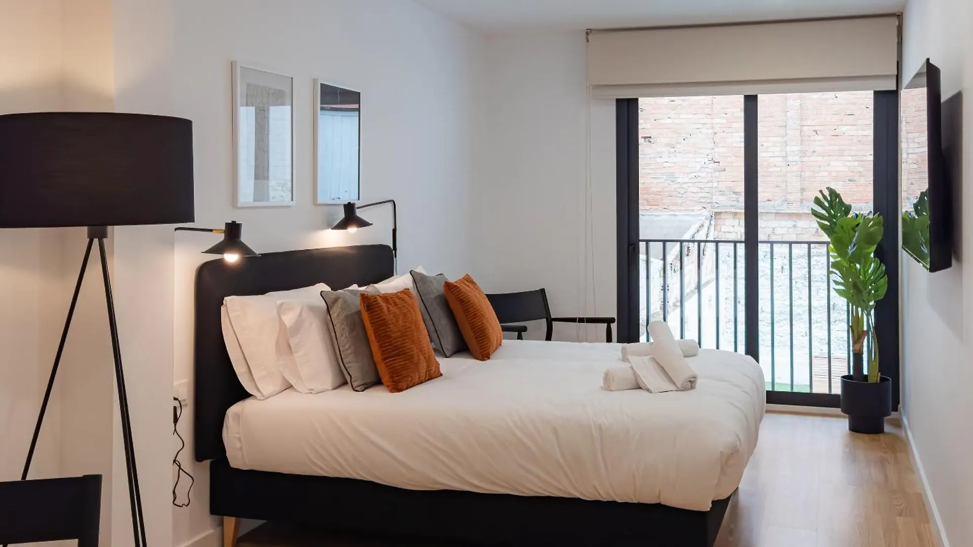 Stay U-Nique Apartments Albeniz Bcn L'Hospitalet de Llobregat
