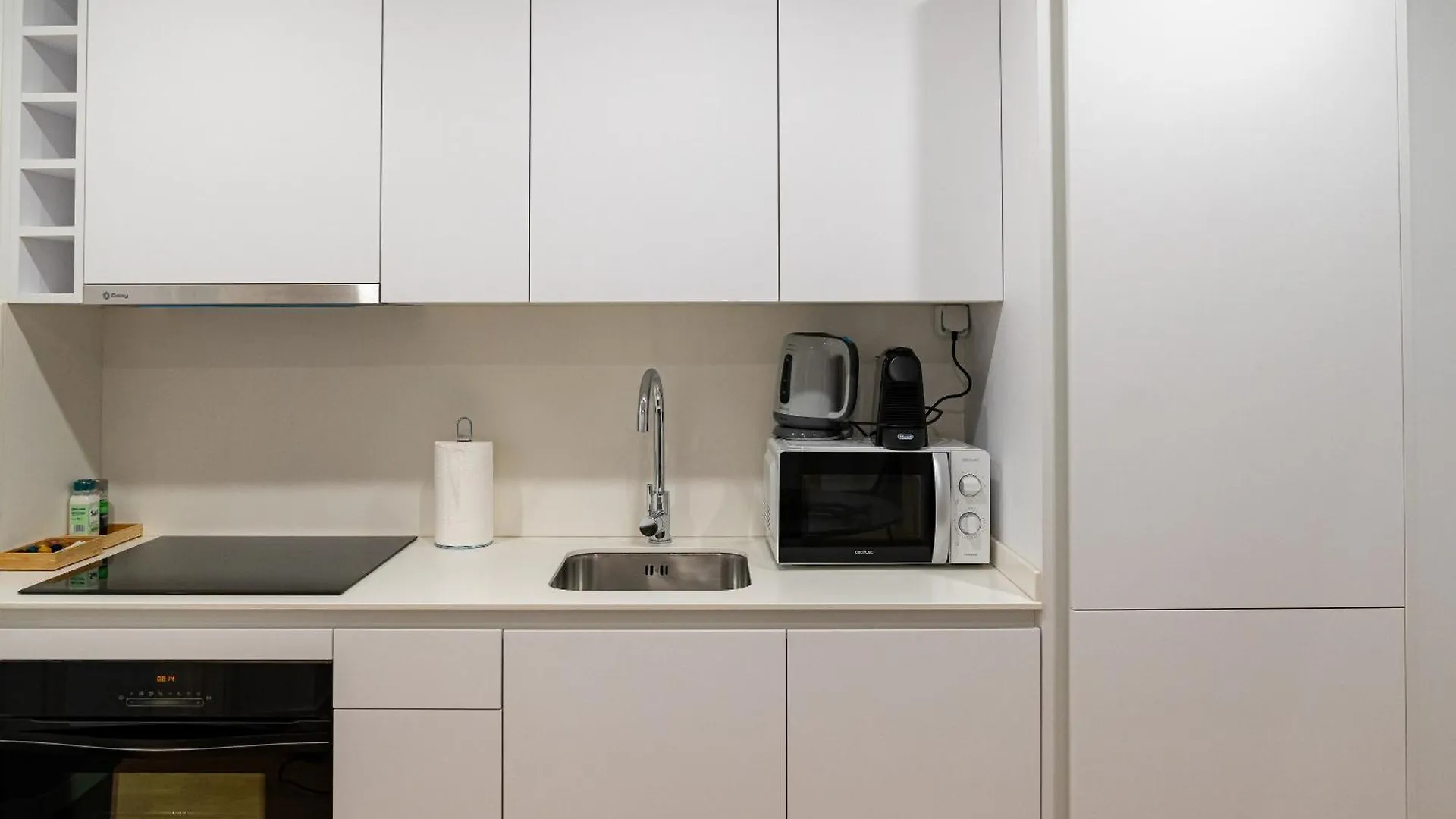Stay U-Nique Apartments Albeniz Bcn L'Hospitalet de Llobregat 0*,