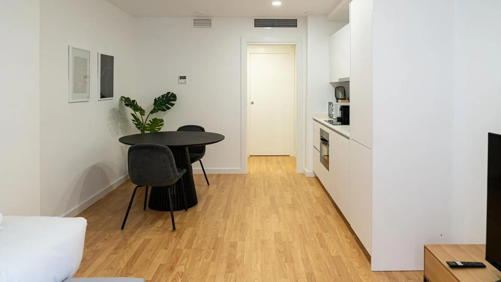 Stay U-Nique Apartments Albeniz Bcn L'Hospitalet de Llobregat