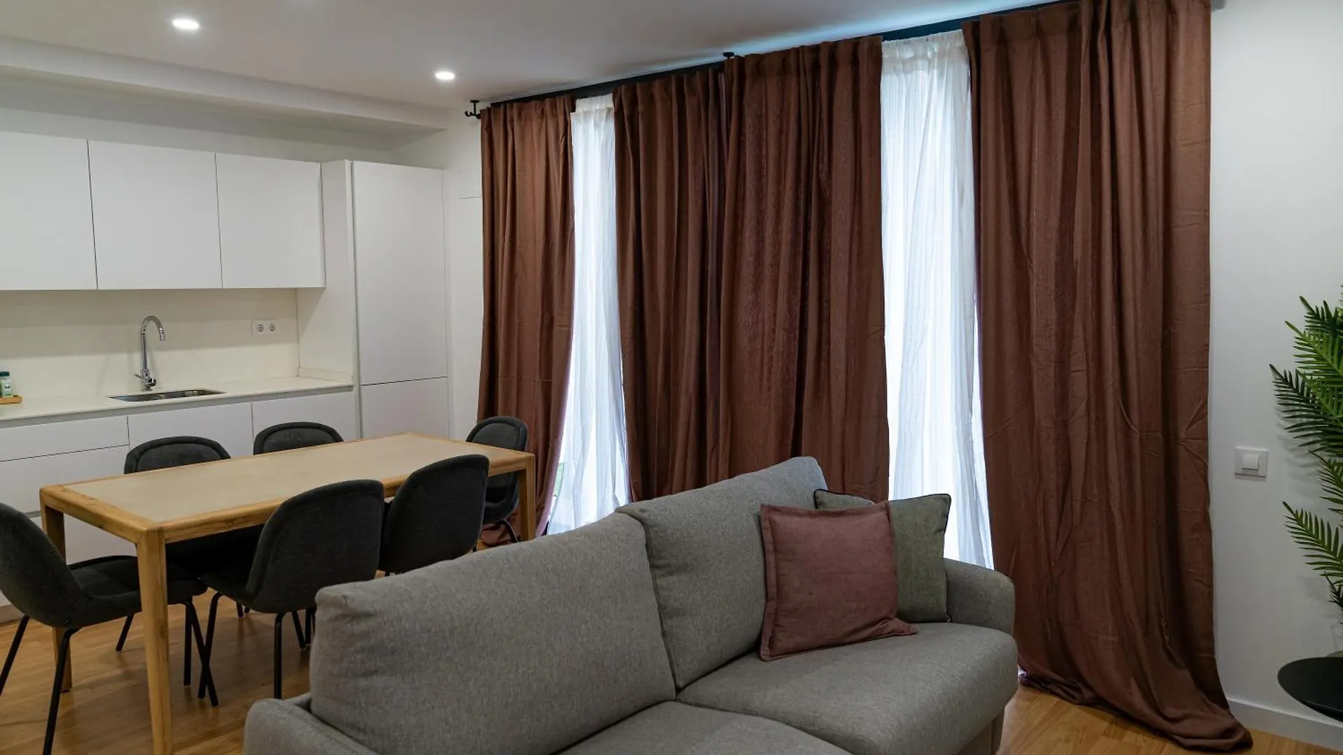 Stay U-Nique Apartments Albeniz Bcn L'Hospitalet de Llobregat